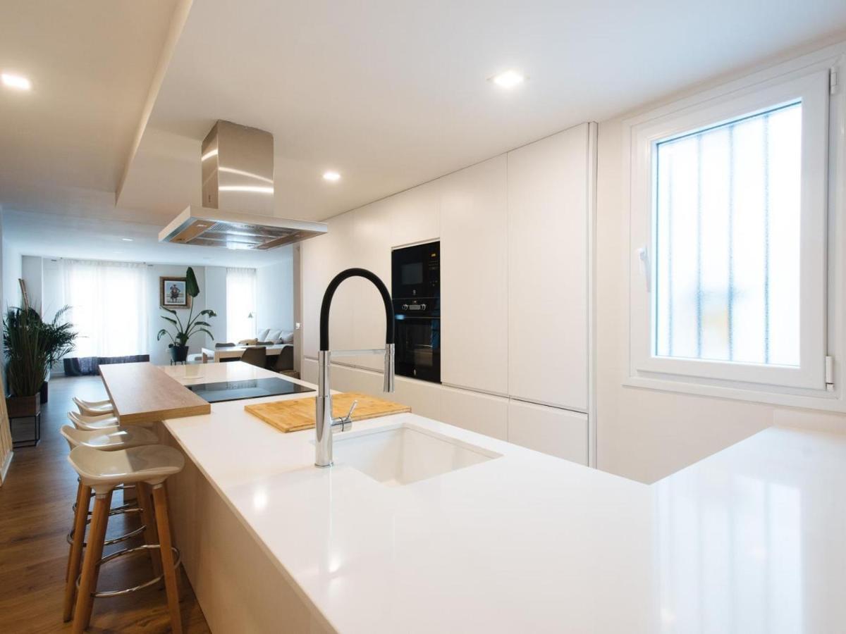Apartment Pz Triana Amplio, Moderno Y Luminoso 2d 2b Sevilla